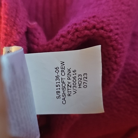 Gap Cashsoft Crew Neck Sweater Size L Ritzy Pink Knit - Picture 10 of 10